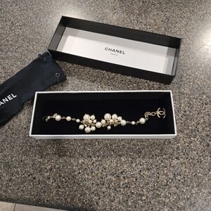 CHANEL Gold and Pearl Bracelet